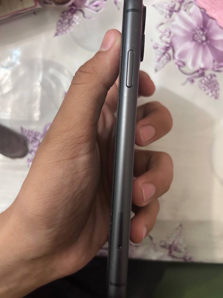 iPhone 11 128g гарантия 11 аиға деин