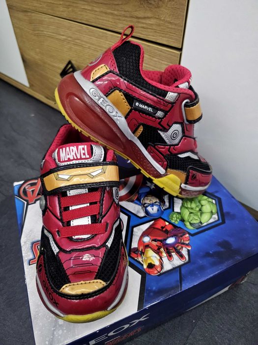 Светещи Детски маратонки GEOX