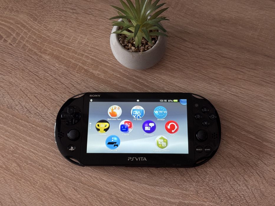Consola Sony Playstation Vita Slim PCH 2016