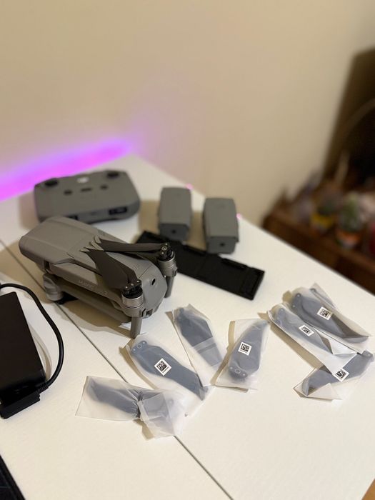 Drona dji mavic 2 air