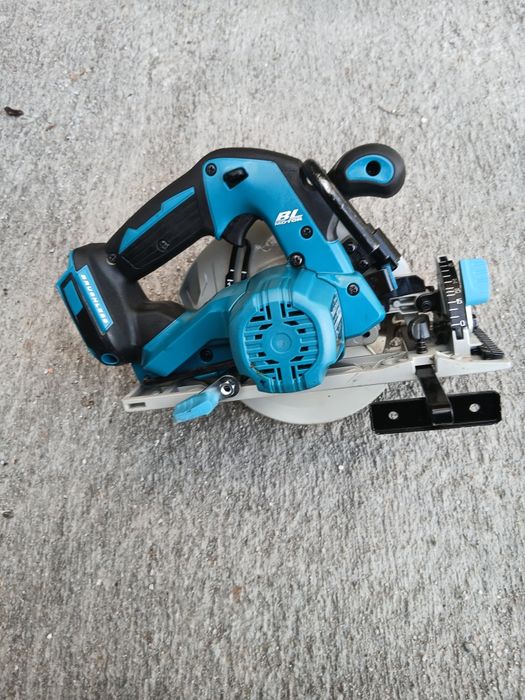 Акумулаторен безчетков циркуляр Makita 18волта