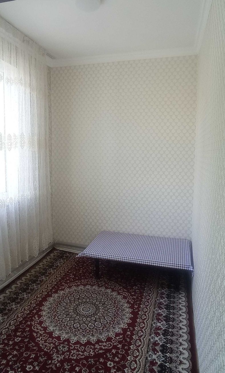 2×3-клинган аренда Ойлага Массев Феруза