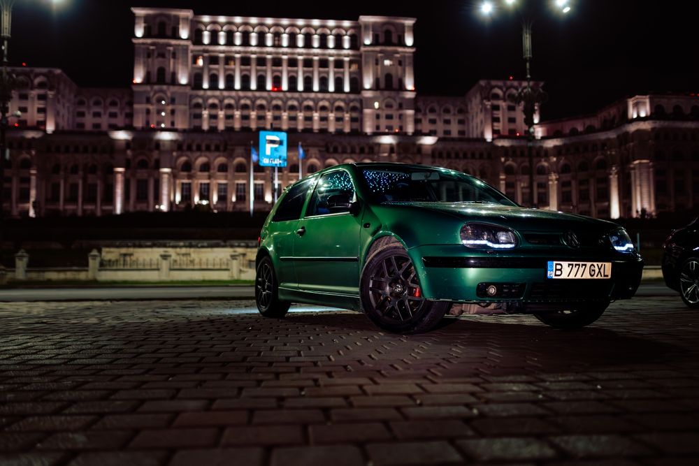 Vand golf 4 coupe 1.6 benzina