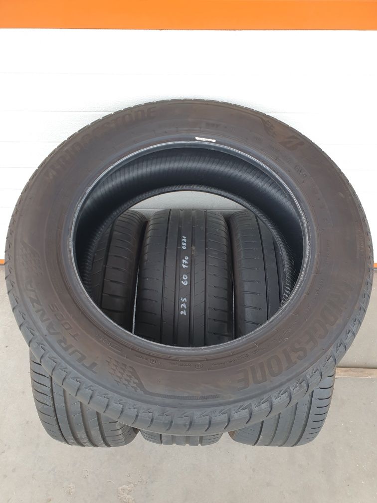 Летни гуми 4 броя BRIDGESTONE Turanza T005 225 60 R17 дот 0521