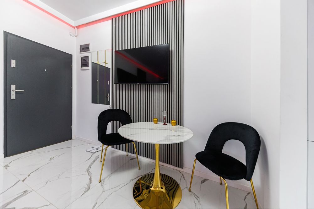 Inchiriez in regim hotelier apartament de LUX cu jacuzzi