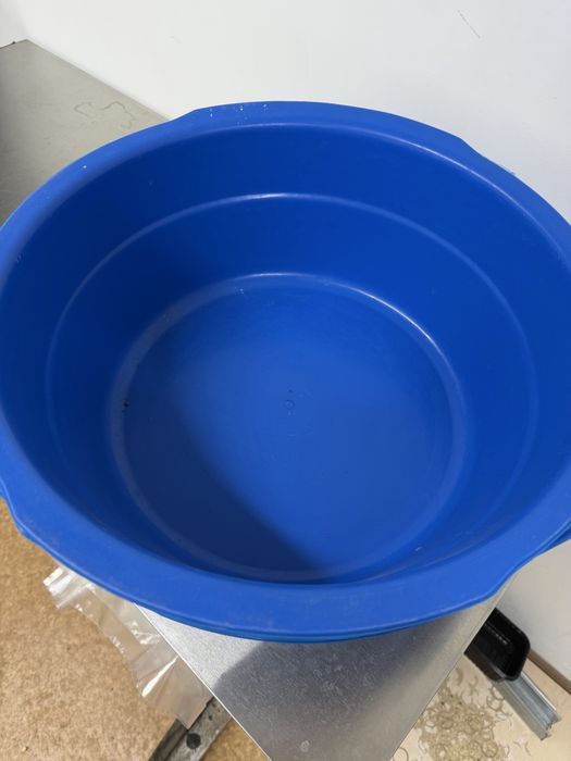 Ведра, баки, тазы