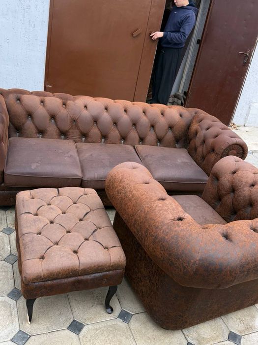 Диван , кресло, и банкетка