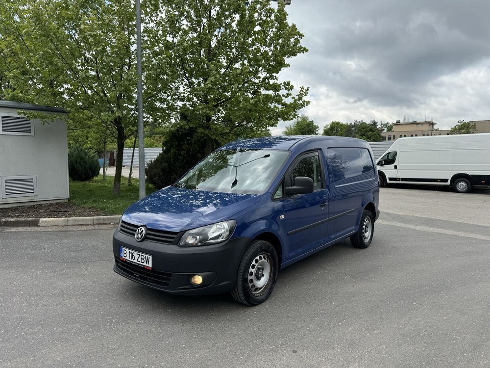 Volkswagen caddy-Maxi/2,0 TDI-140 cp/euro 5/stare buna!