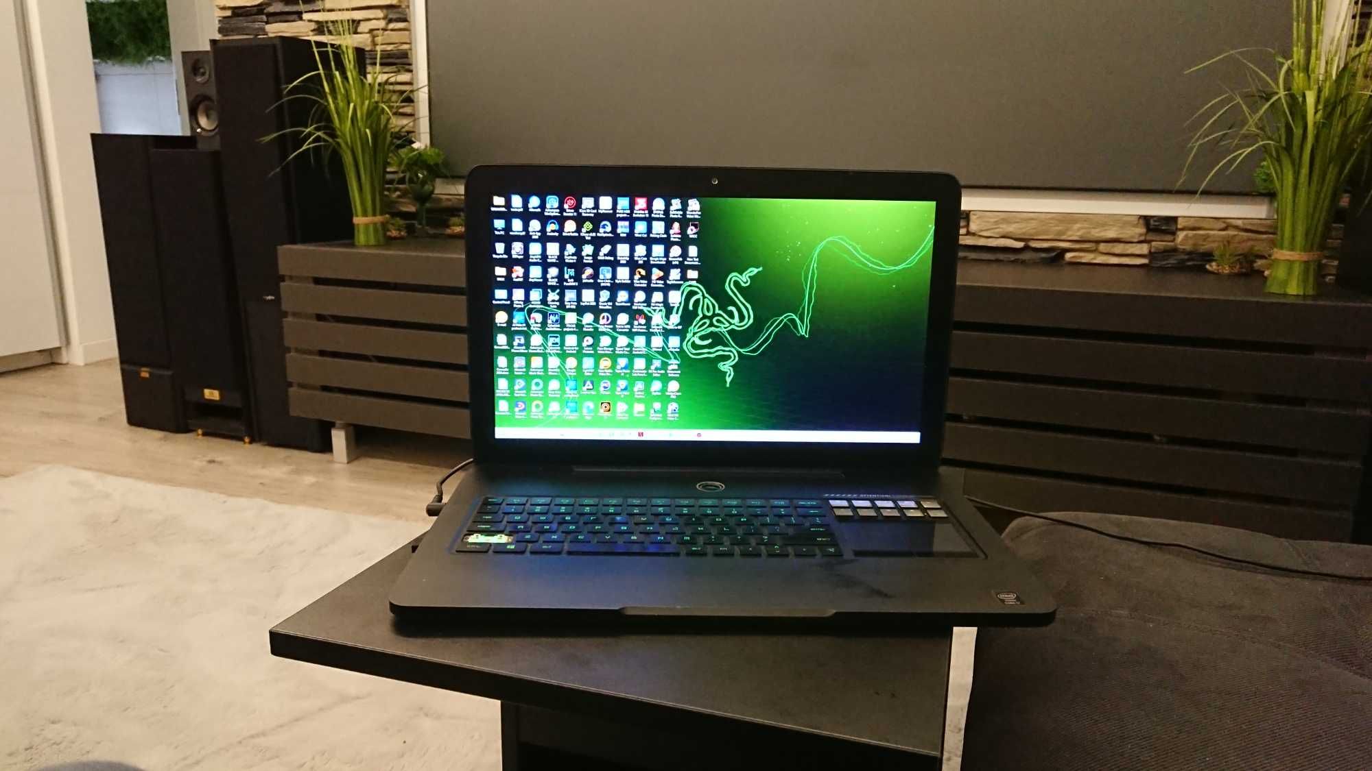 Vand Razer Blade 17 Pro