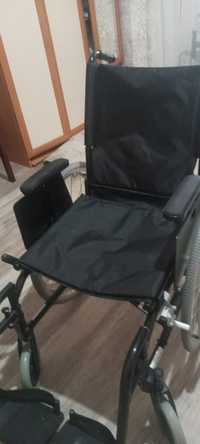Продам инвалидную каляску и ходунок для взрослых