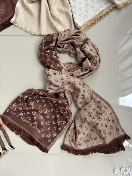 Esarfa  Louis Vuitton - Gucci