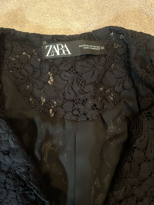 Късо дантелено сако