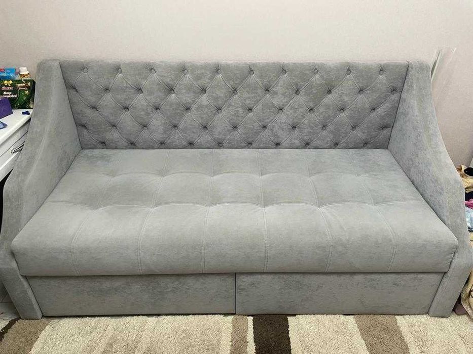 Срочно! Продам диван новый