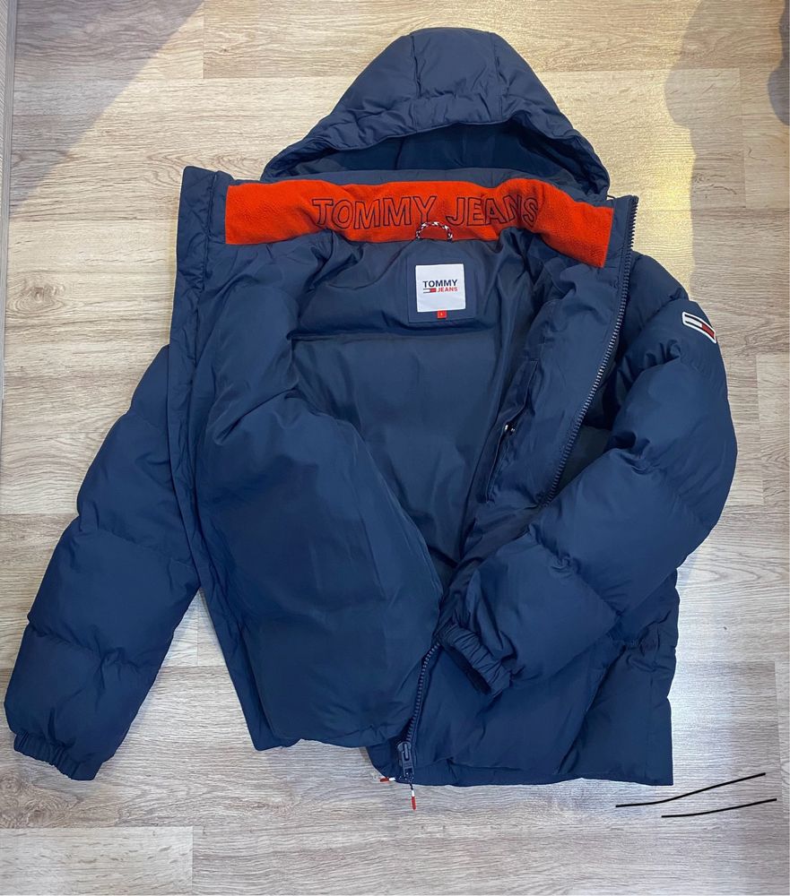 Яке Tommy Jeans с гъши пух.