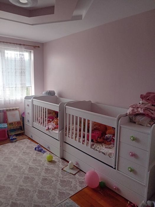 Тристаен - център