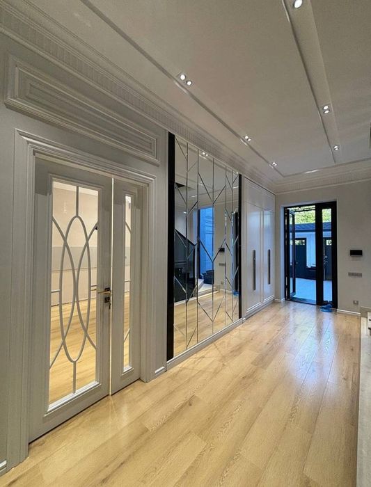 Продается новый Евродом циалковиский махалла 2-соток 3-уровень 5-комна