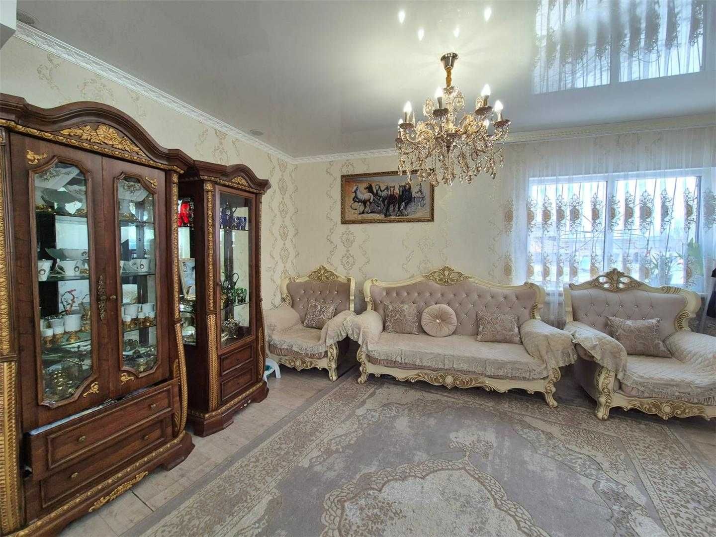 Продам 3 комн дом по ул Жамбыла, в доме 2 раздельные спальни,