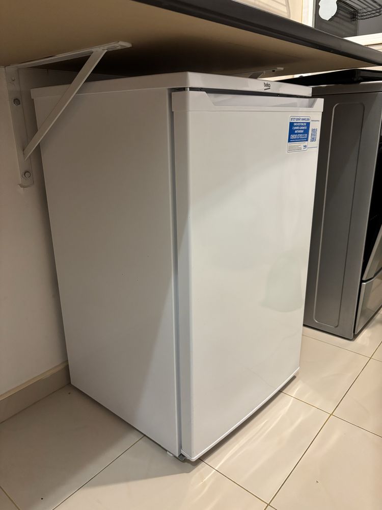 Фризер beko