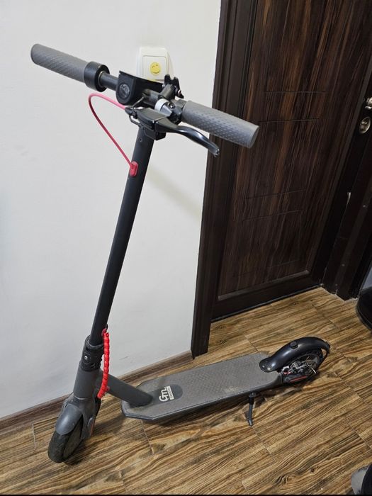 Електрическа тротинетка за ремонт или за части