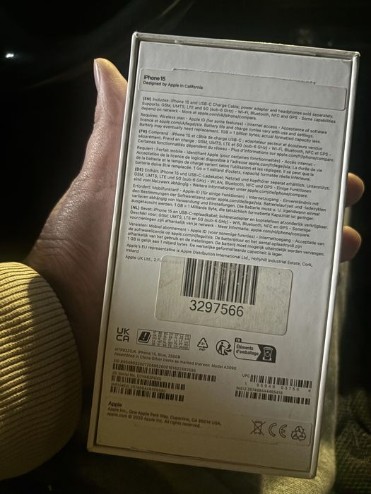 Айфон15 256гб с каробкой