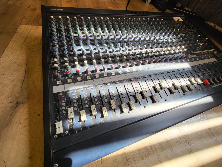 пулт ямаха  MGP24X