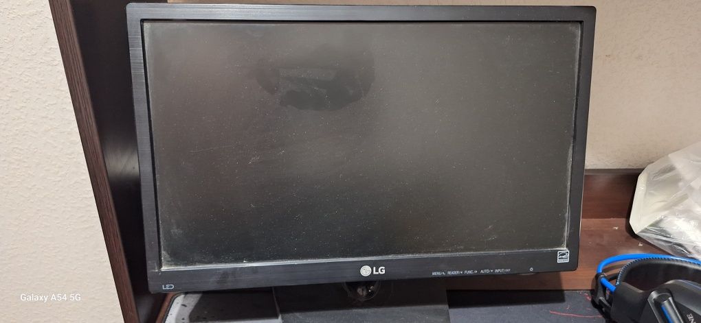 Монитор LG без провода зарядки