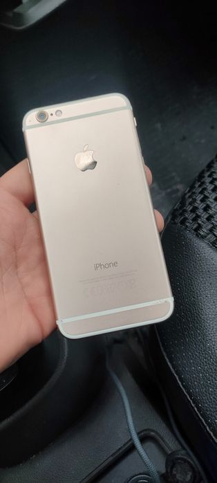 Продам айфон на запчасти