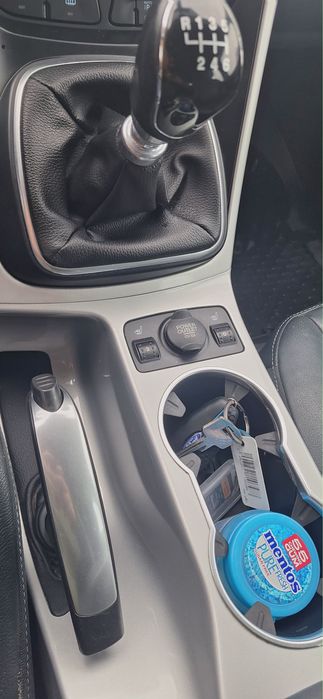 Vând Ford C-Max 2011 – stare excelentă, dotări premium!