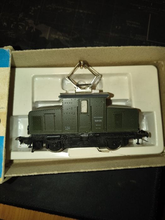 Locomotiva trenuleț piko e69