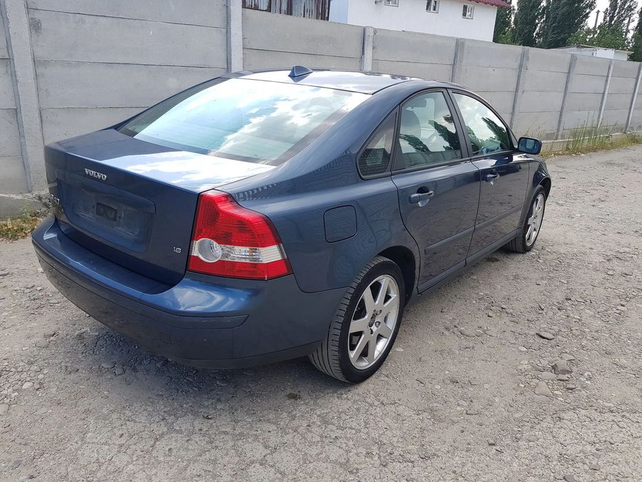 DezmembramVolvo S40 2007 1.6 B Porbagaj spate/ Bara spate/