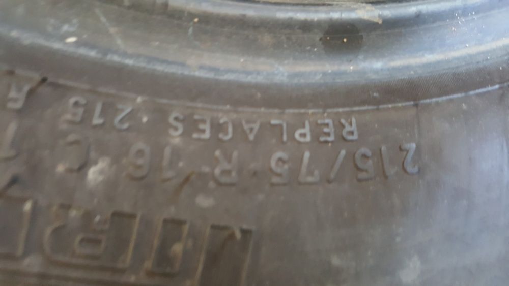 Гума 215 75 16 С пирели