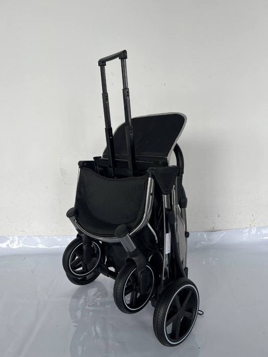 Мега скидка!!!Коляска чемодан Pierre cardin