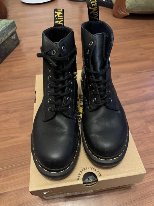 Зимни Обивки Dr. Martens