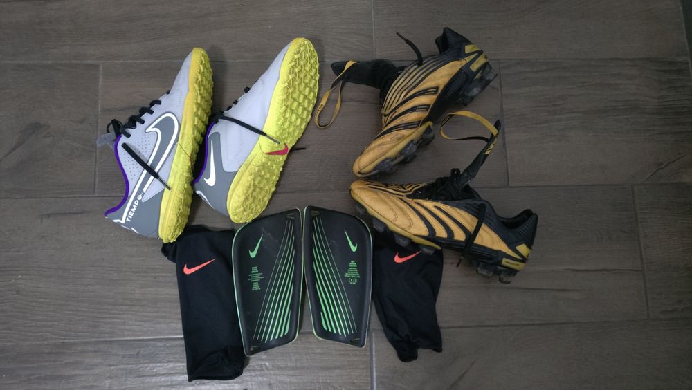 Ghete fotbal + apărători (41.5)