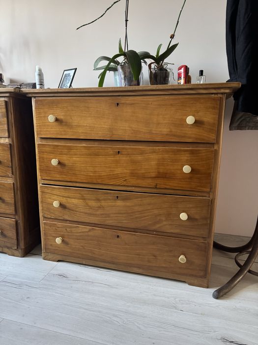 Дървени винтидж скринове