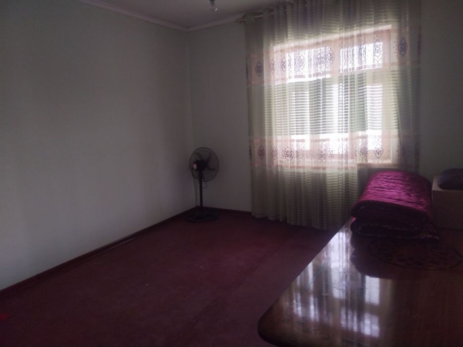 Uy sotiladi 10 sotix