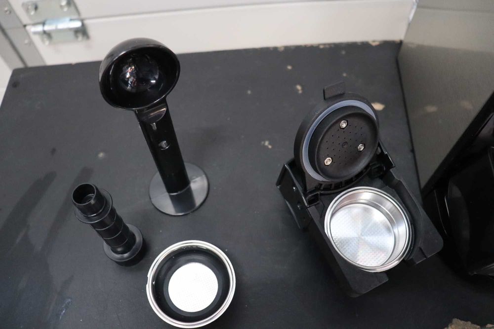 Кафемашина Princess капсули 4в1,долче густо,неспресо,падове,мляно кафе