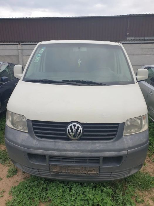 Dezmembrez Volkswagen T5 9 locuri 2.5 diesel
