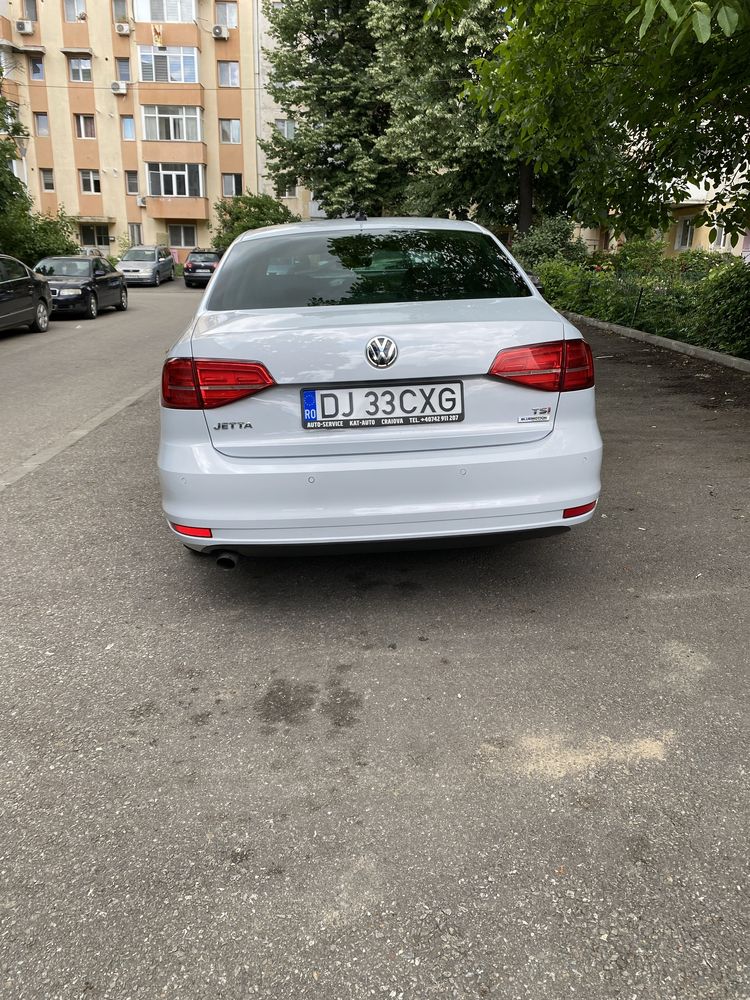 Vand Volkswagen Jetta 1.2 tsi 2017 124.000km