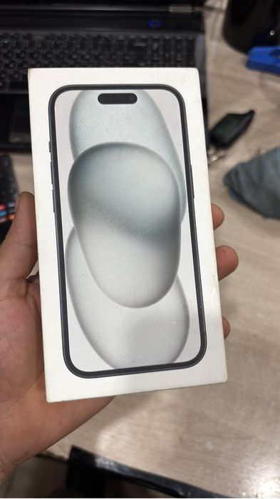 Срочно продам iPhone 15 на 128
