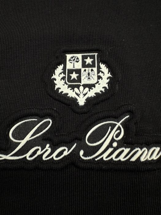 Loro Piana-Чисто новa автентичнa мъжкa тенискa ХЛ размер