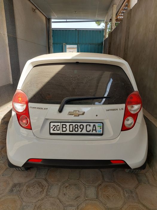 Chevrolet spark sotiladi. Òzimniki