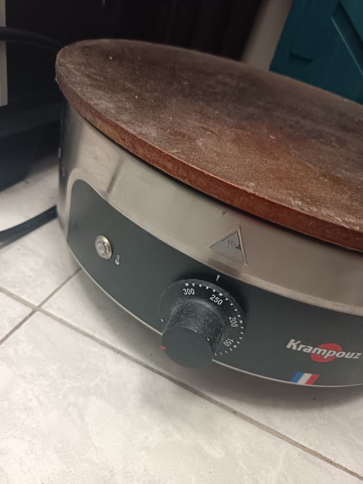 Aparat făcut clătite.