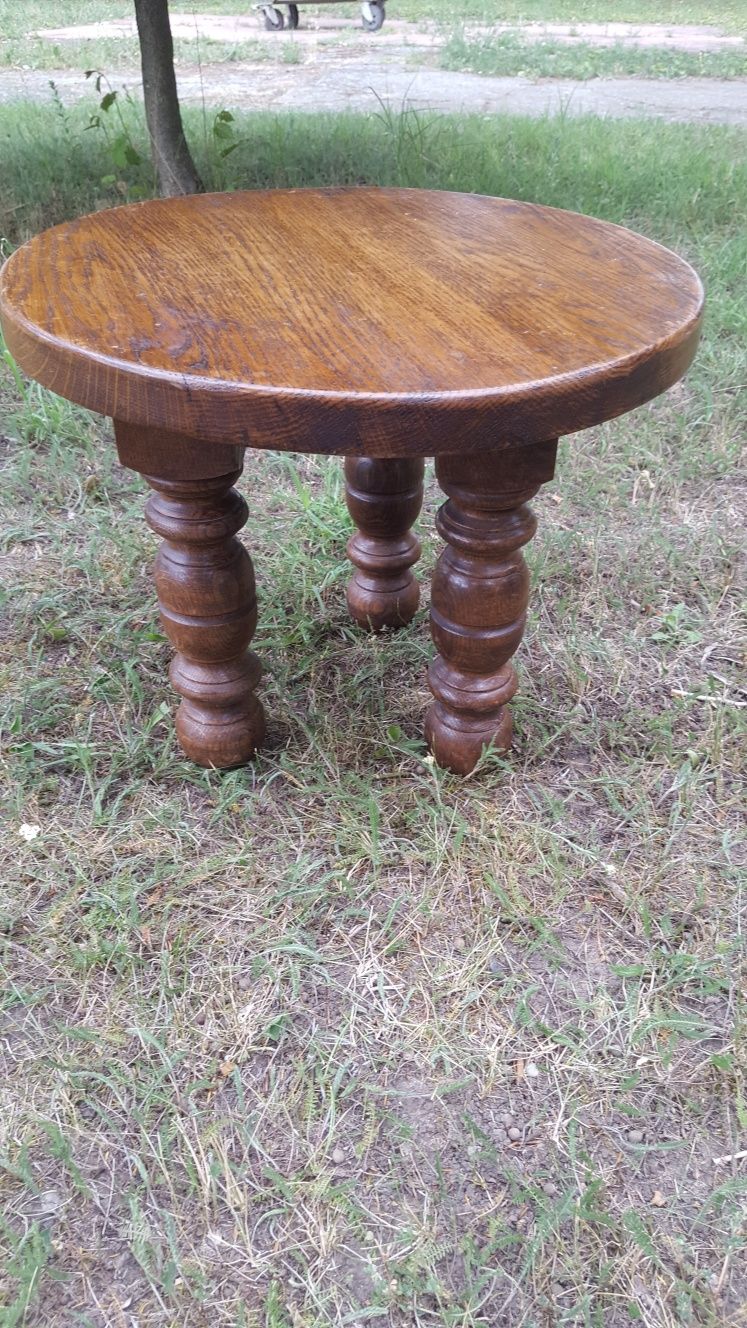 Masa,masuta din lemn,veche