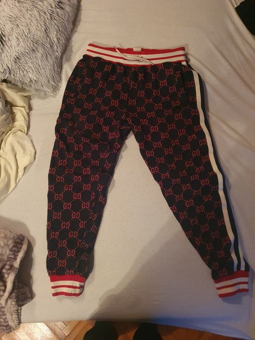 Pantaloni gucci stare buna marimea M