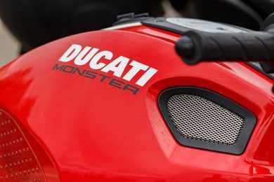 Ducati monster sticker дукати монсте стикер мото стикери