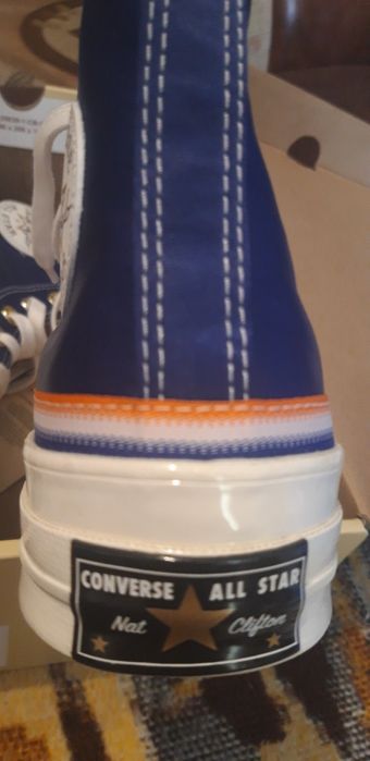 Vand tenesi converse noi