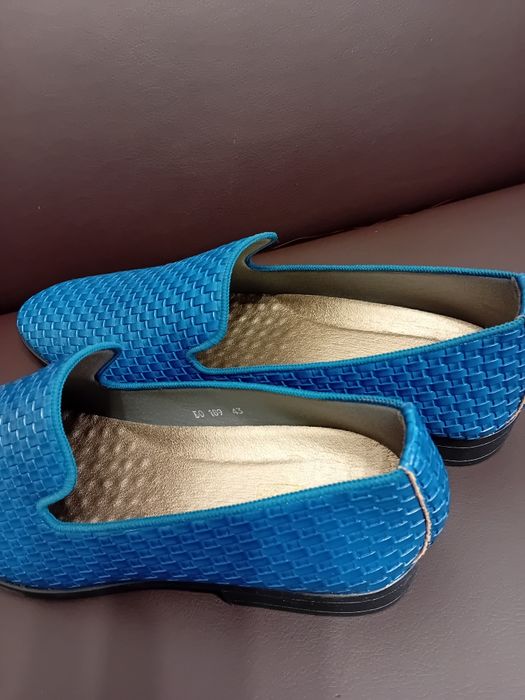 Vând urgent, pantofi barbati noi