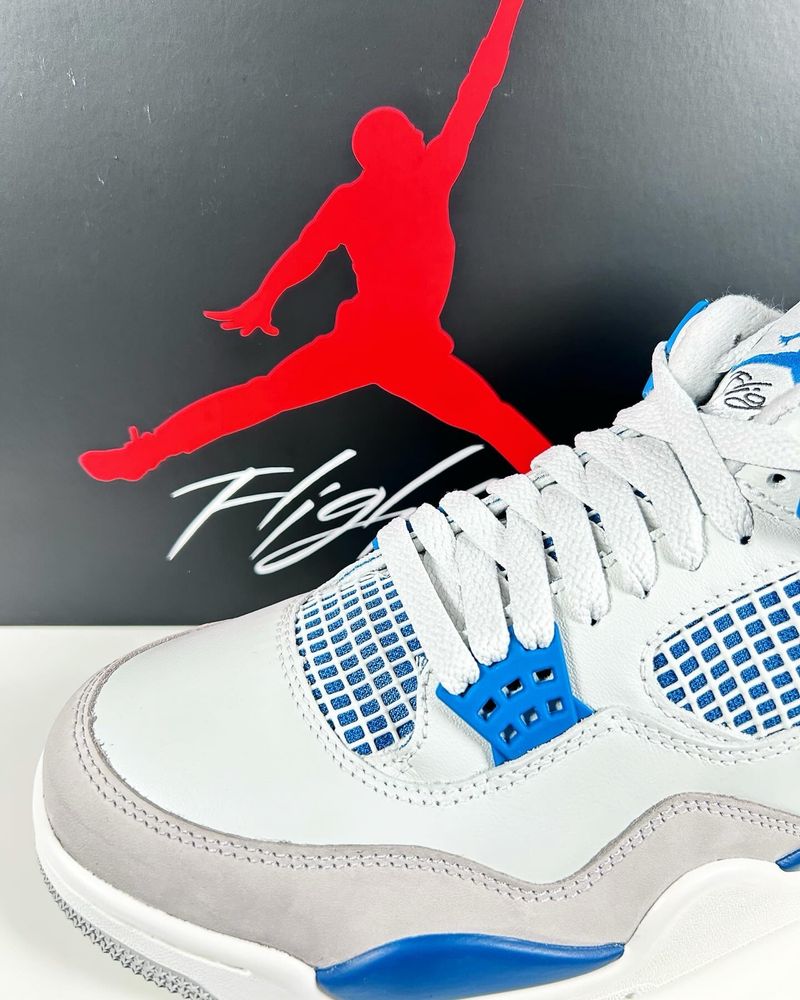 Jordan 4 Retro Military Blue 2024
