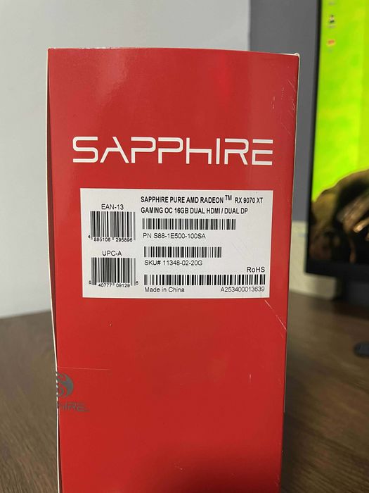 Placa video SAPPHIRE Pure AMD RADEON RX 9070 XT